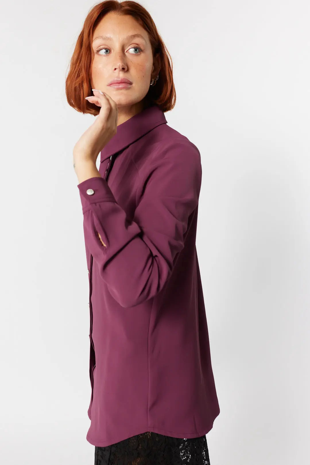 Chemise mauve foncé ganse au col | Clematite JOELLE Collection