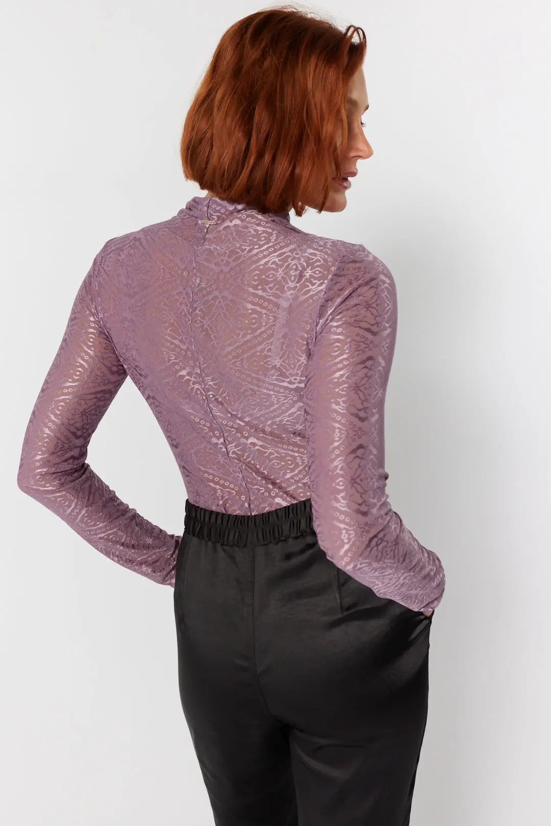 Chandail mauve en dentelle texturée | Ginger JOELLE Collection