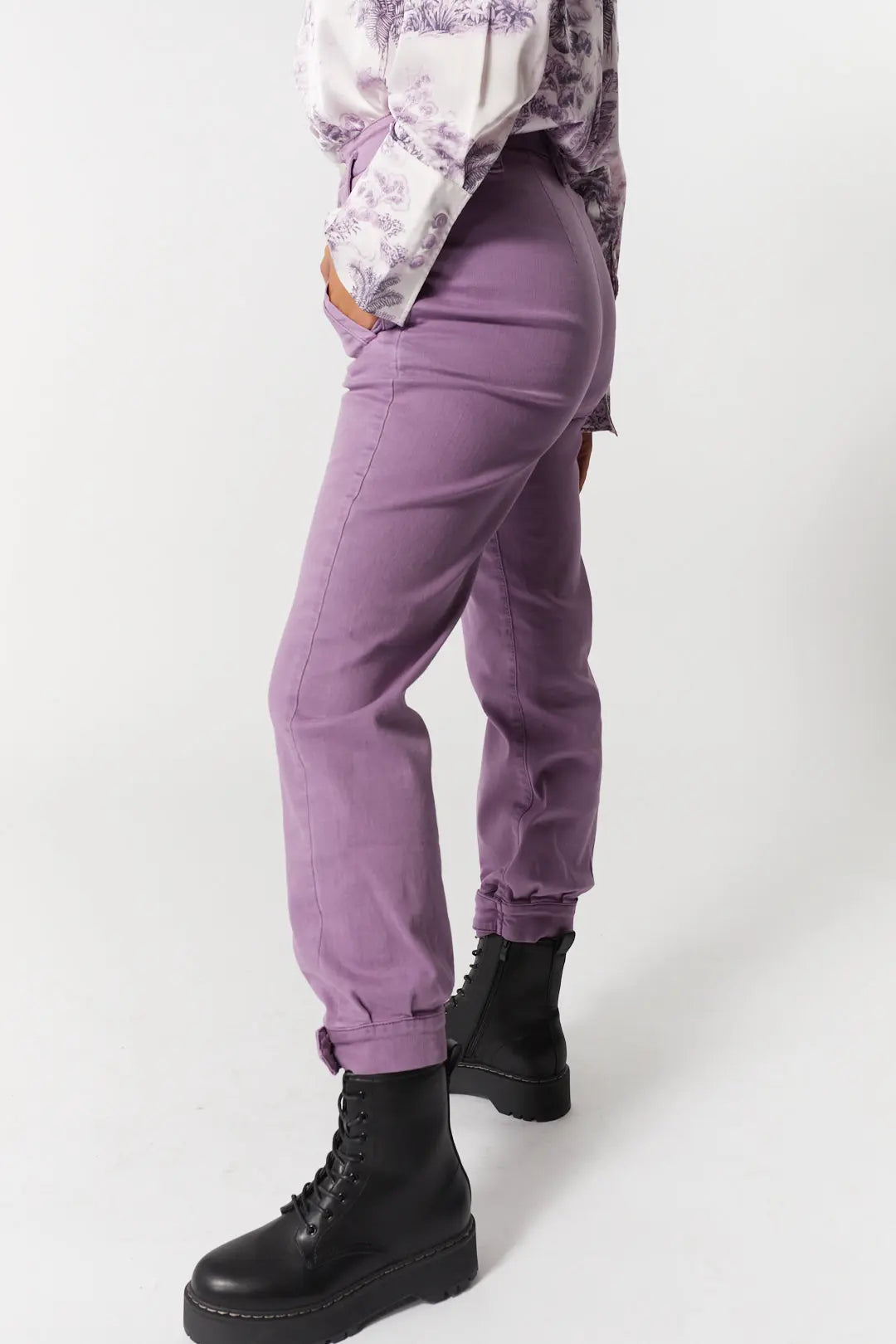 Jeans ballon mauve | Felicia JOELLE Collection