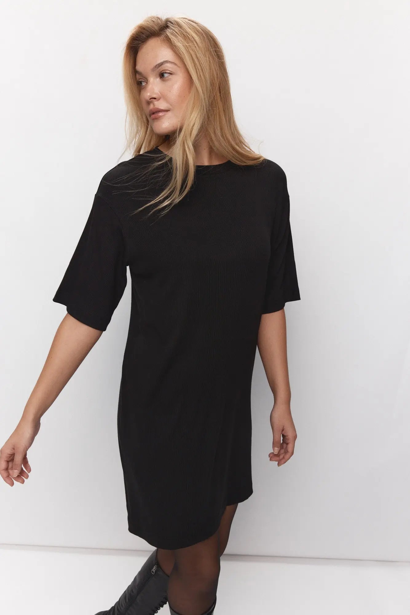 Robe cheap noir ample