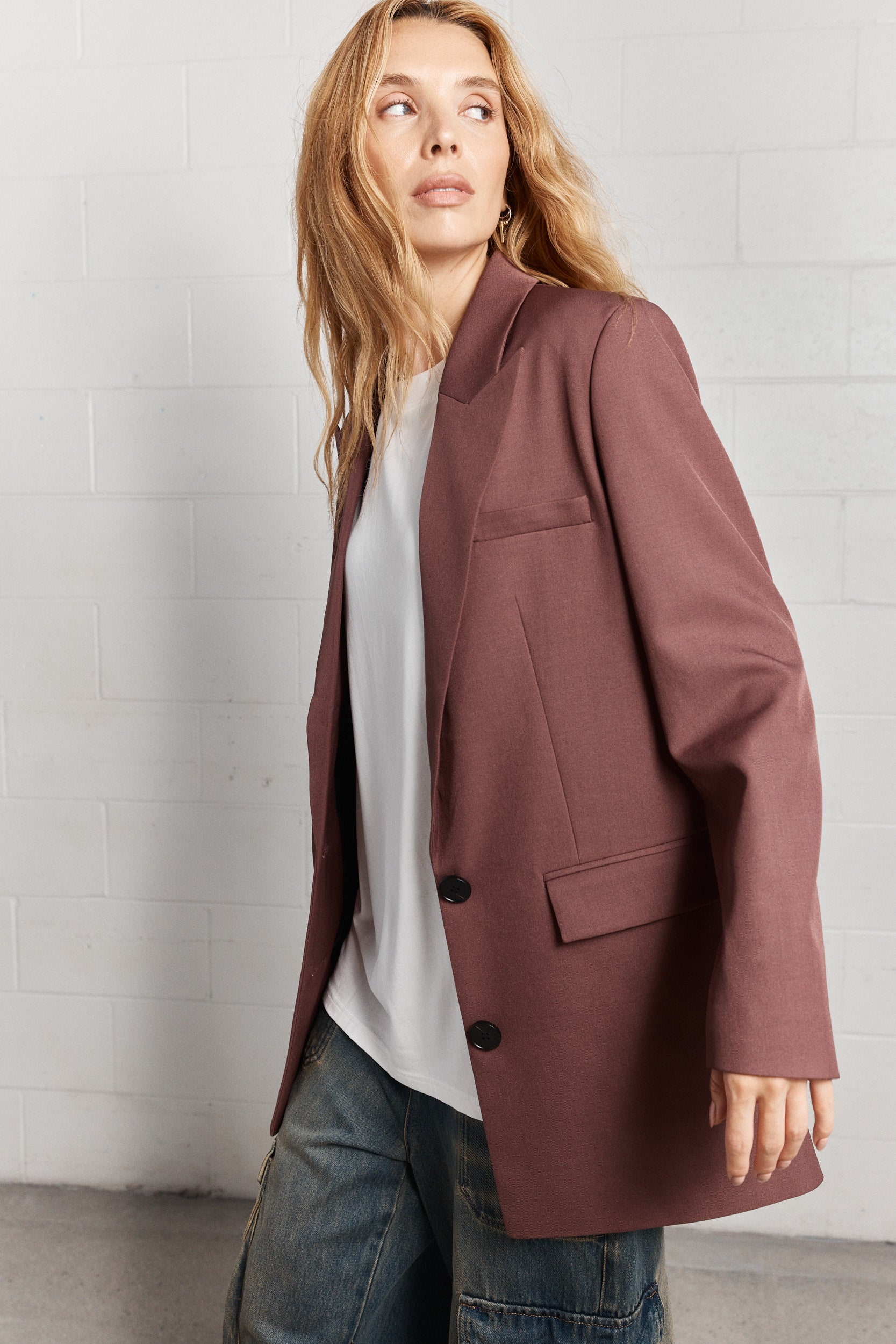 John | Burgundy loose boxy blazer