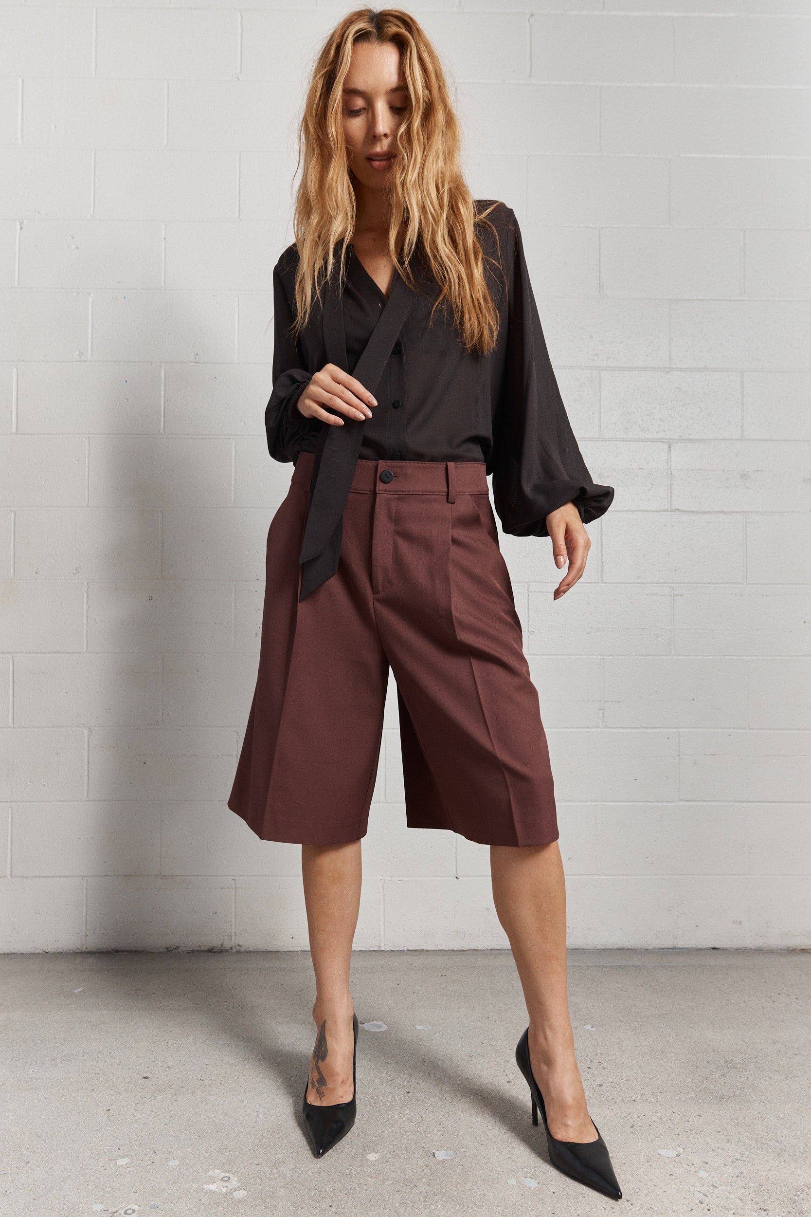 Jules | Wide leg short burgundy