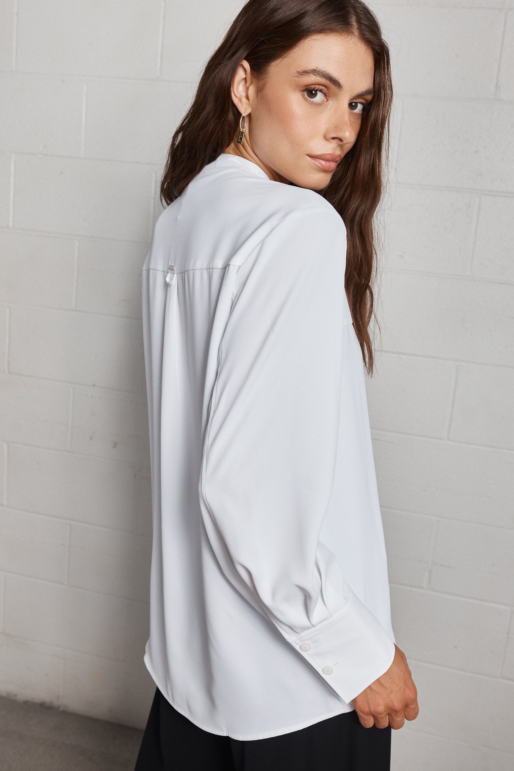 Scarlett | Chemise blanche à col Mao