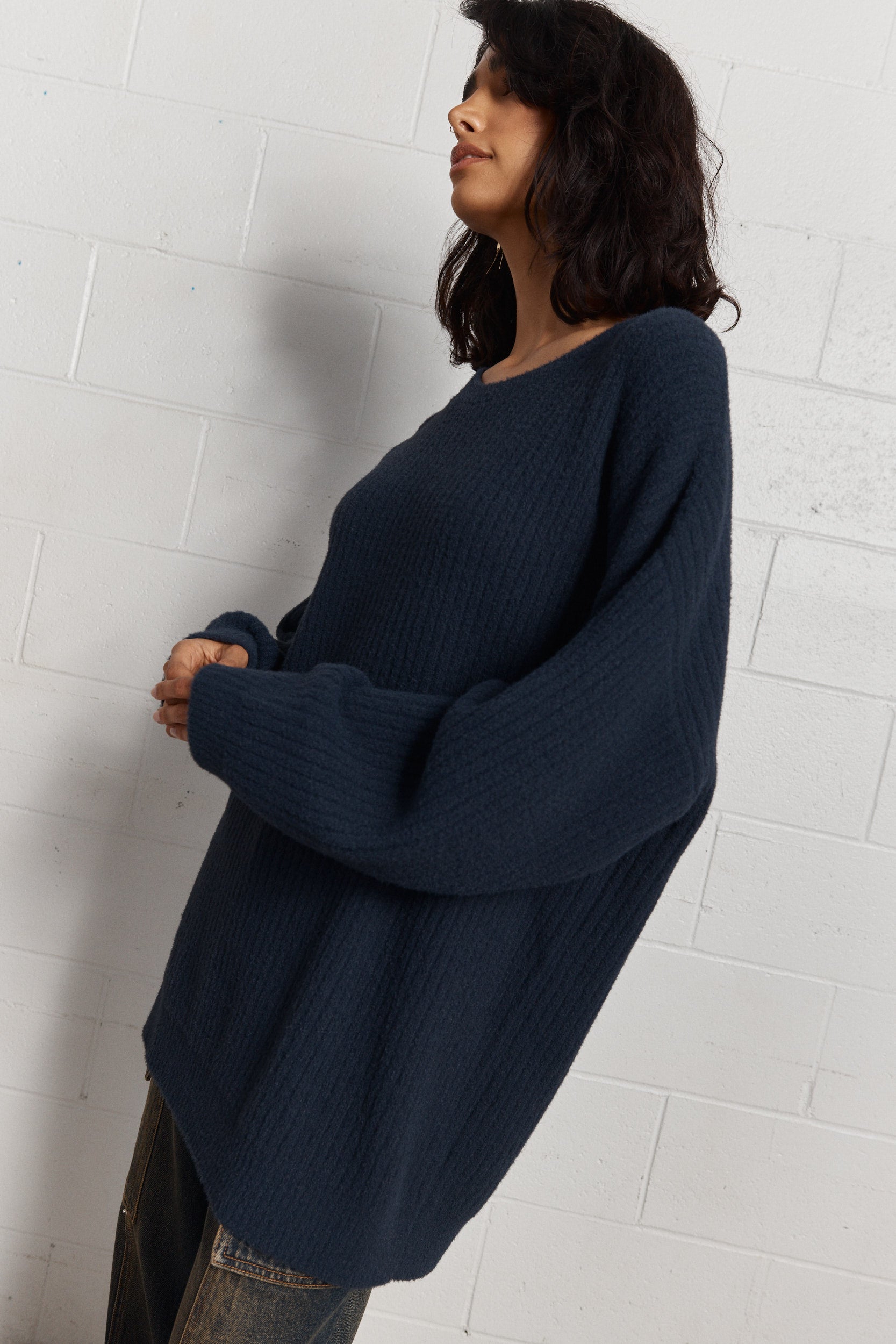 Dakota | Chandail bleu foncé en tricot