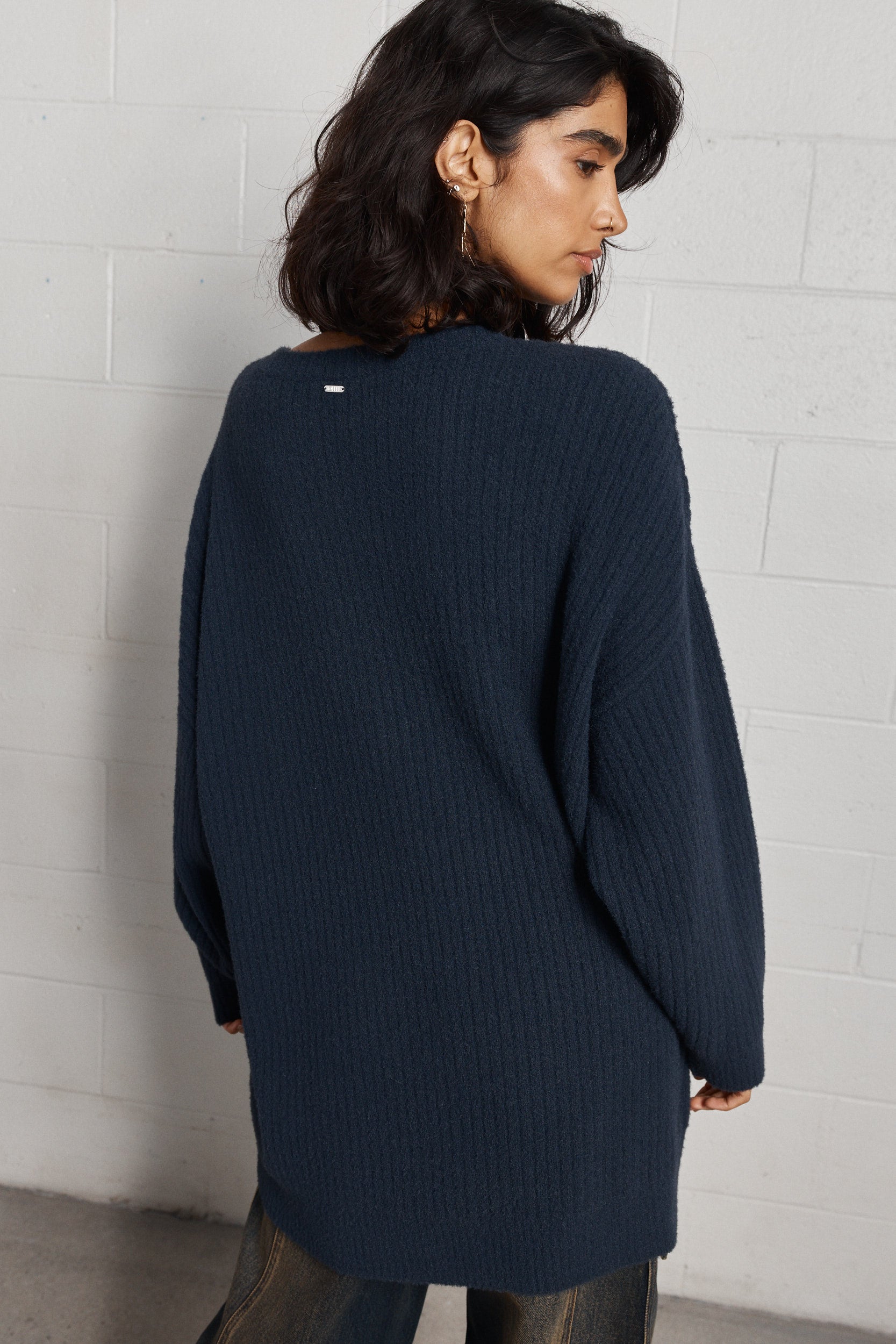Dakota | Chandail bleu foncé en tricot
