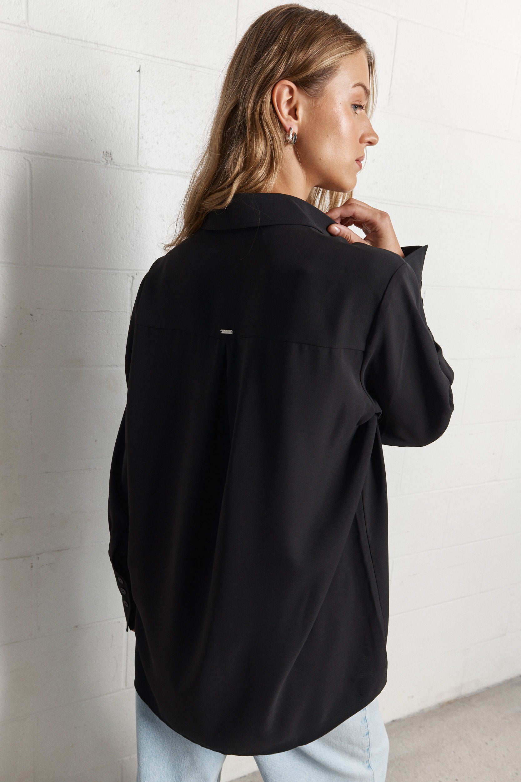 Valentine | Loose black shirt
