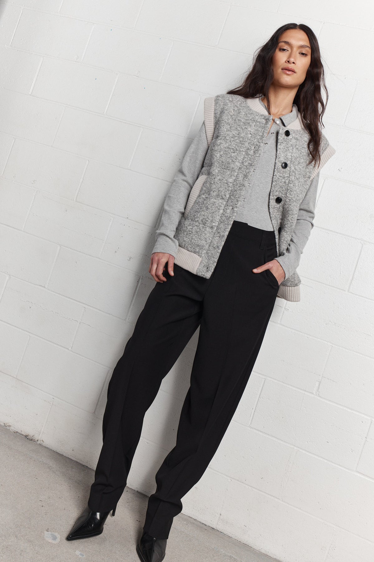 Vito | Pantalon tailleur noir à taille haute