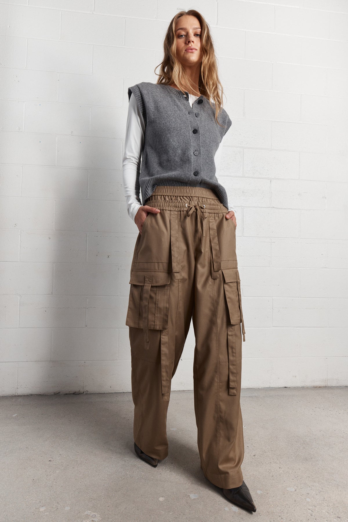 Toya | Pantalon cargo beige à double taille