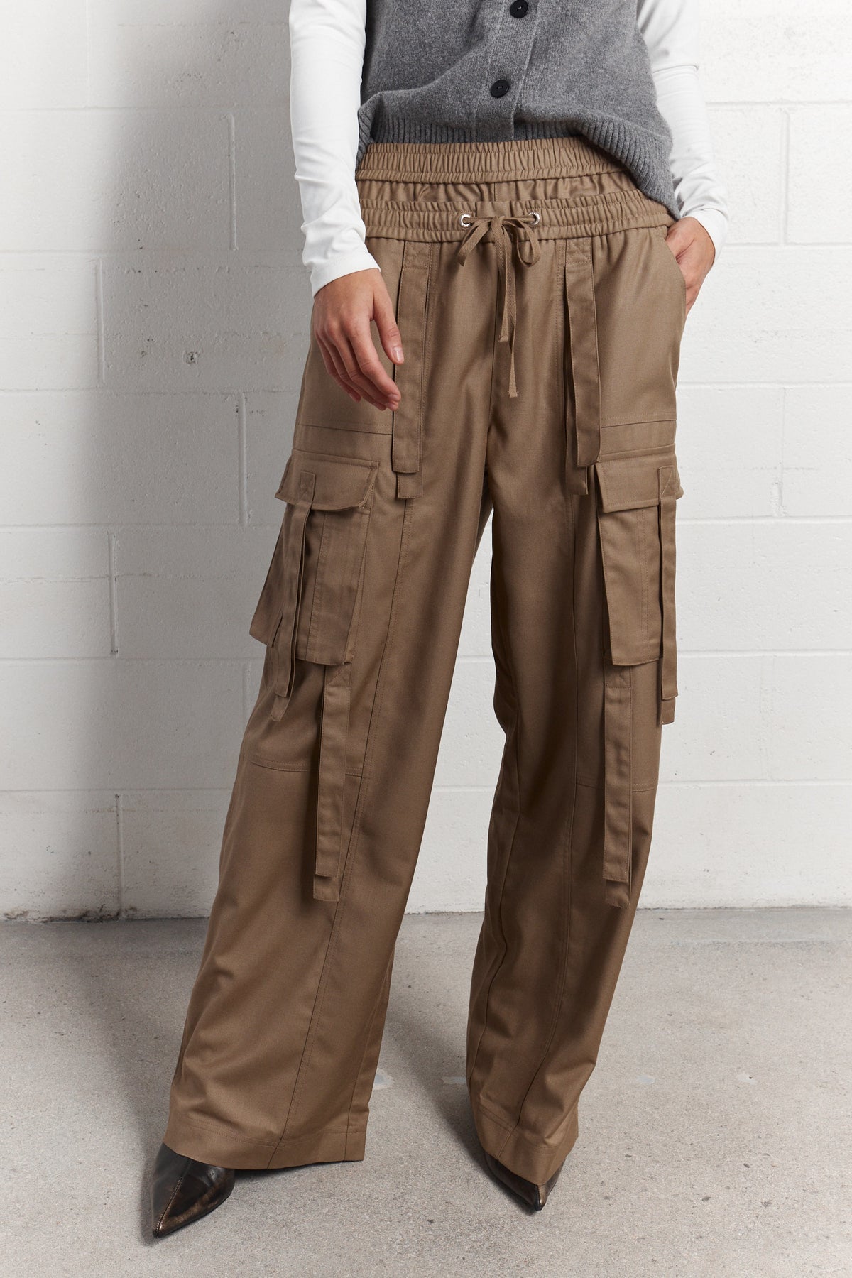 Toya | Pantalon cargo beige à double taille