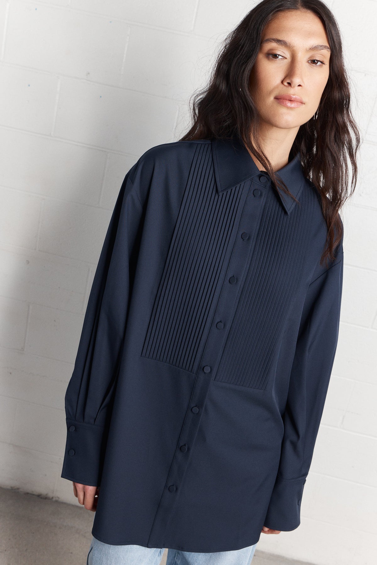 Gozen | Navy oversized shirt with pleated details