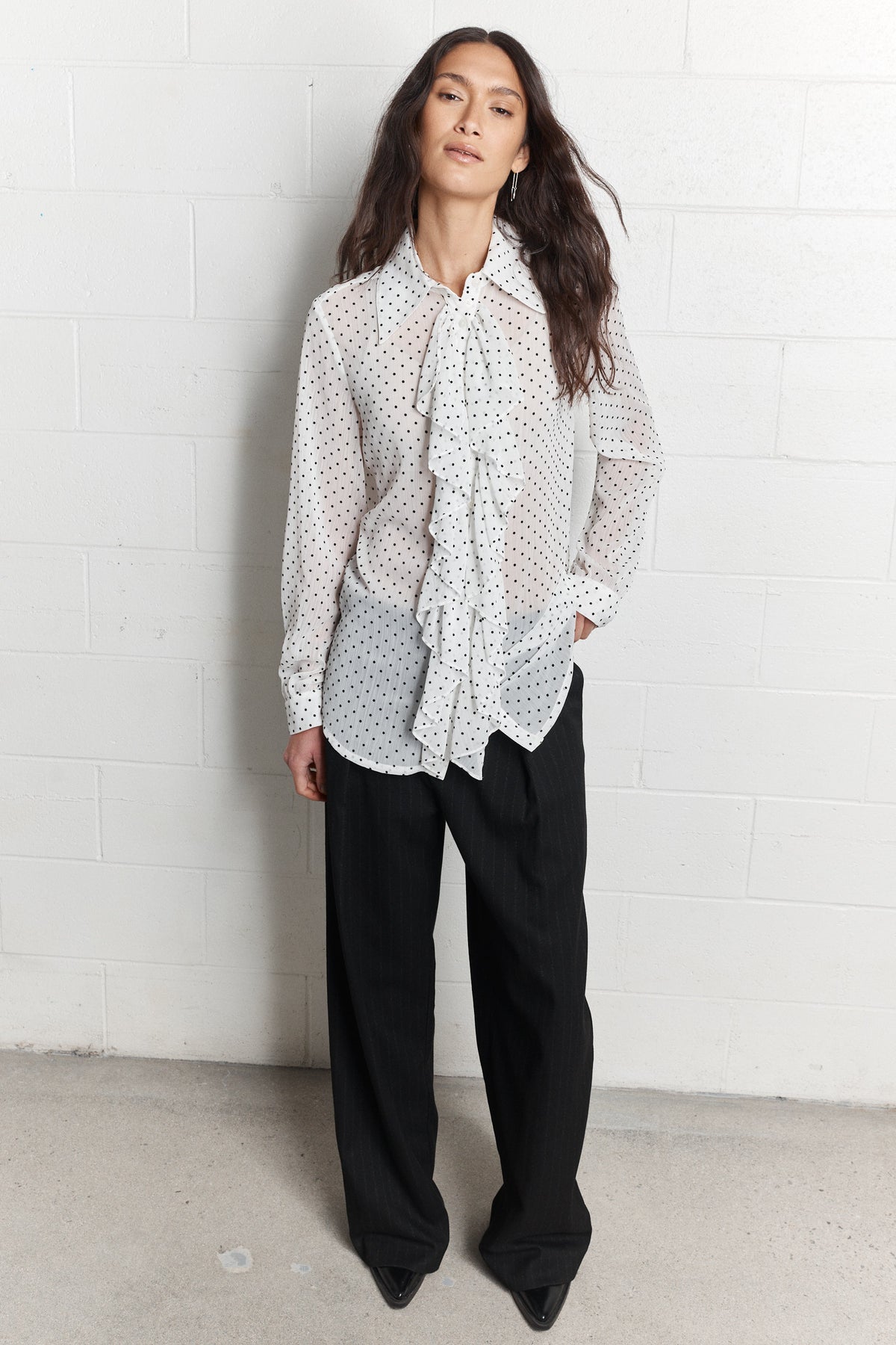 Margaret | Blouse à pois noirs et volants