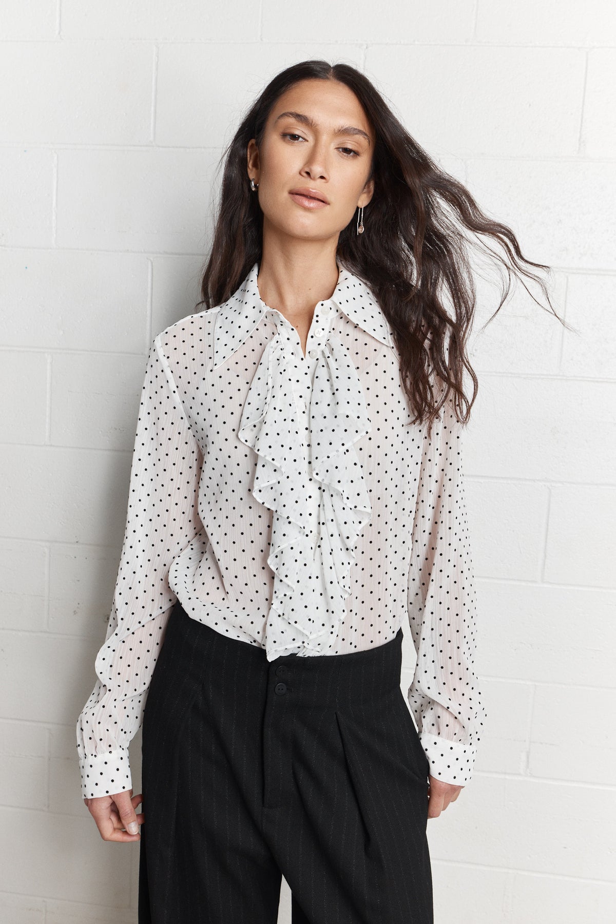 Margaret | Blouse à pois noirs et volants