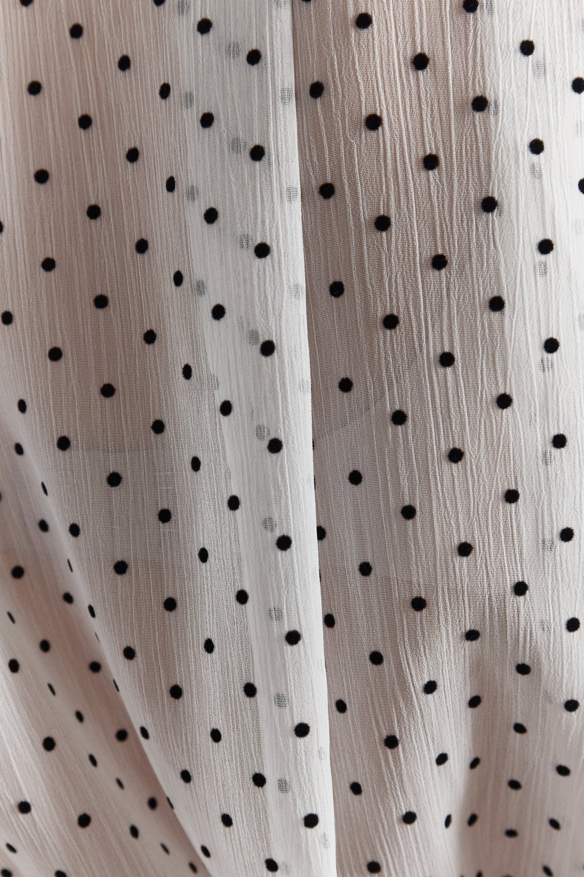 Margaret | Blouse à pois noirs et volants