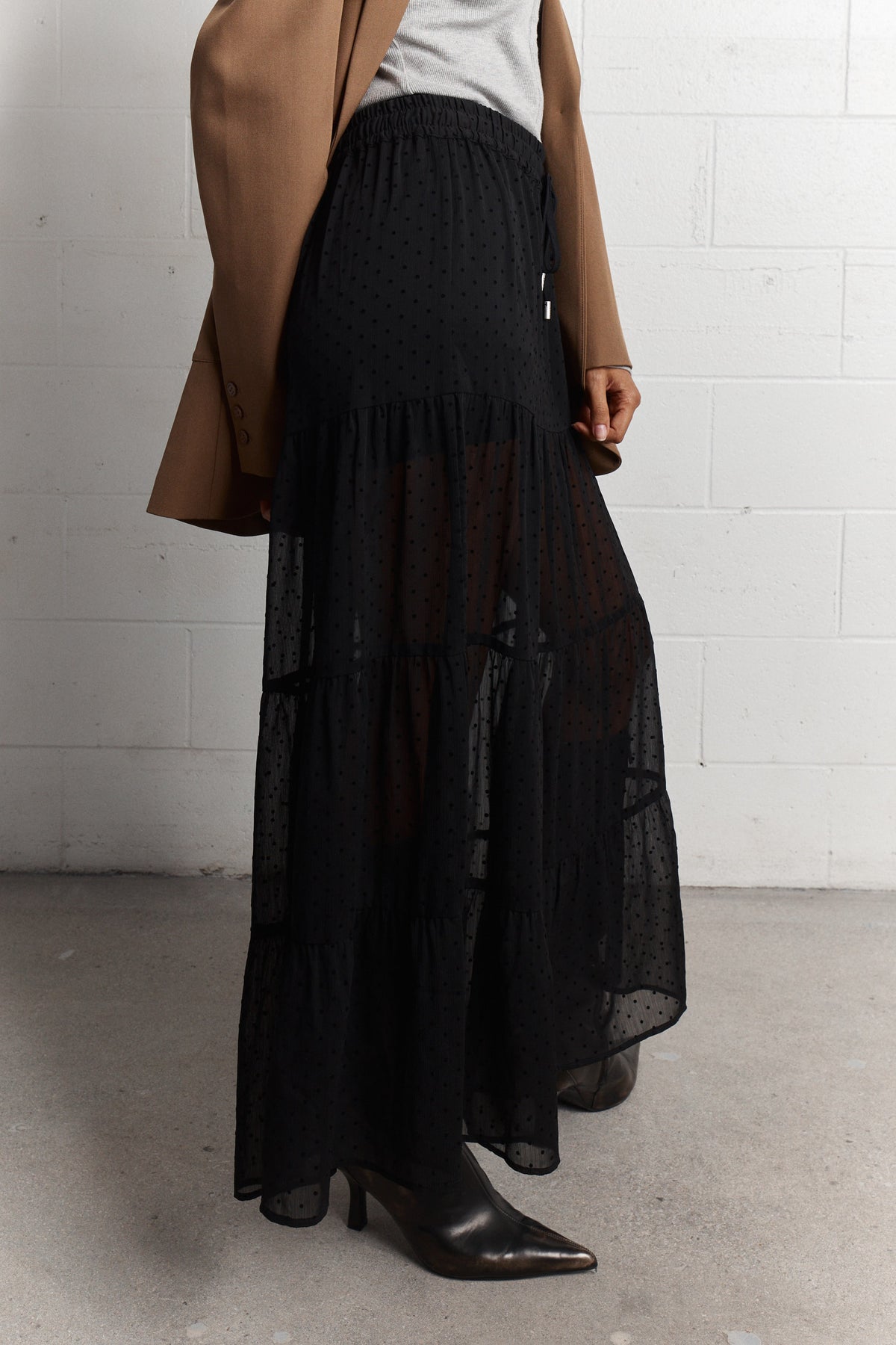 Zoria | Jupe maxi noire transparente à pois