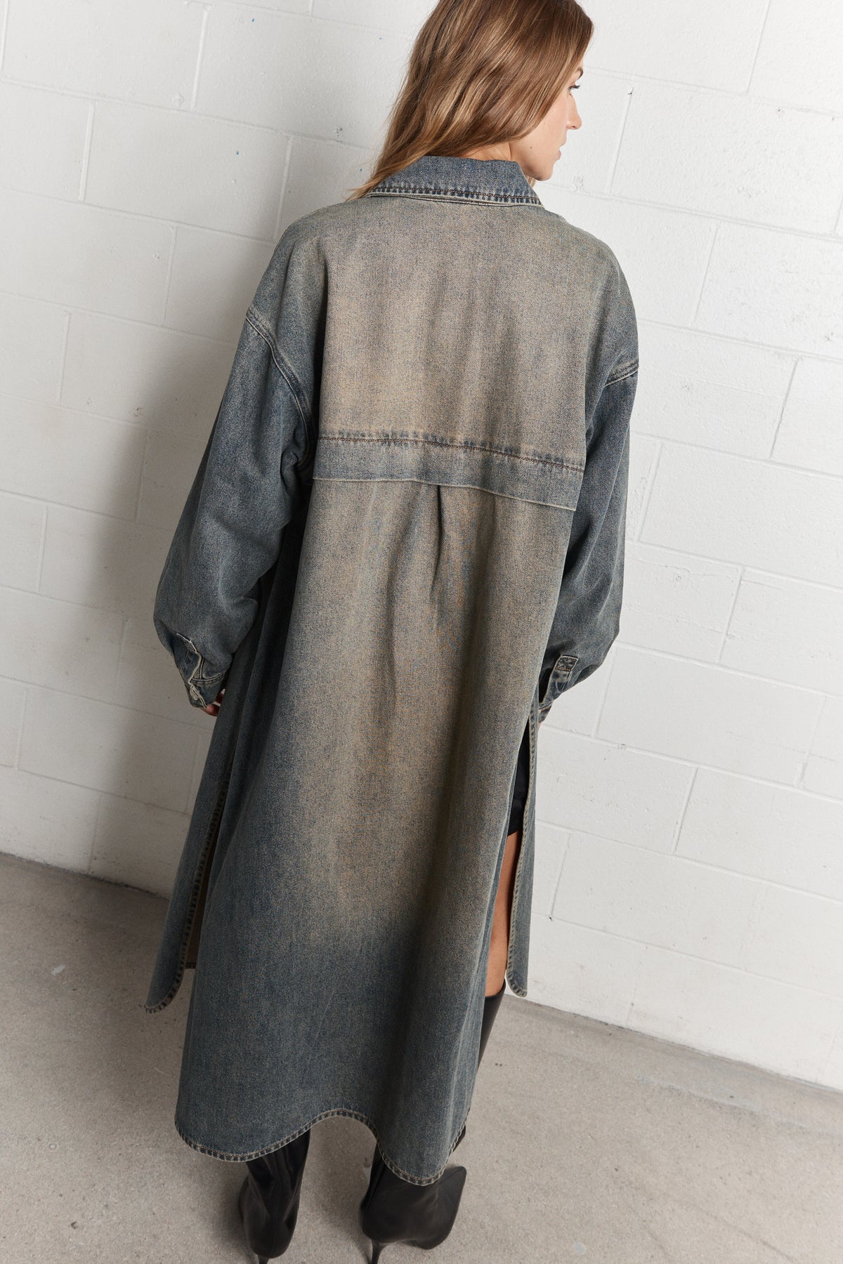 Liotta | Veste longue en denim bleu délavé
