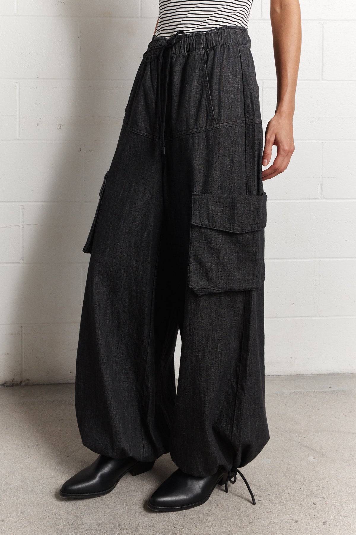 Pesci | Pantalon baggy noir délavé