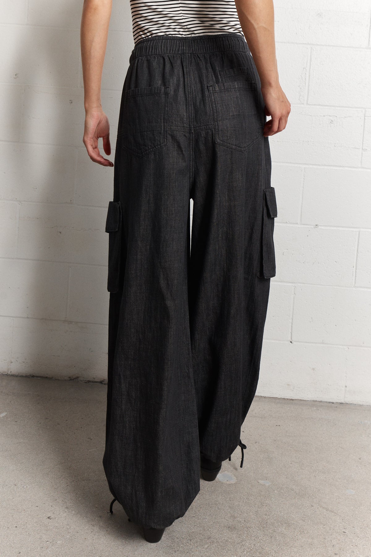 Pesci | Pantalon baggy noir délavé