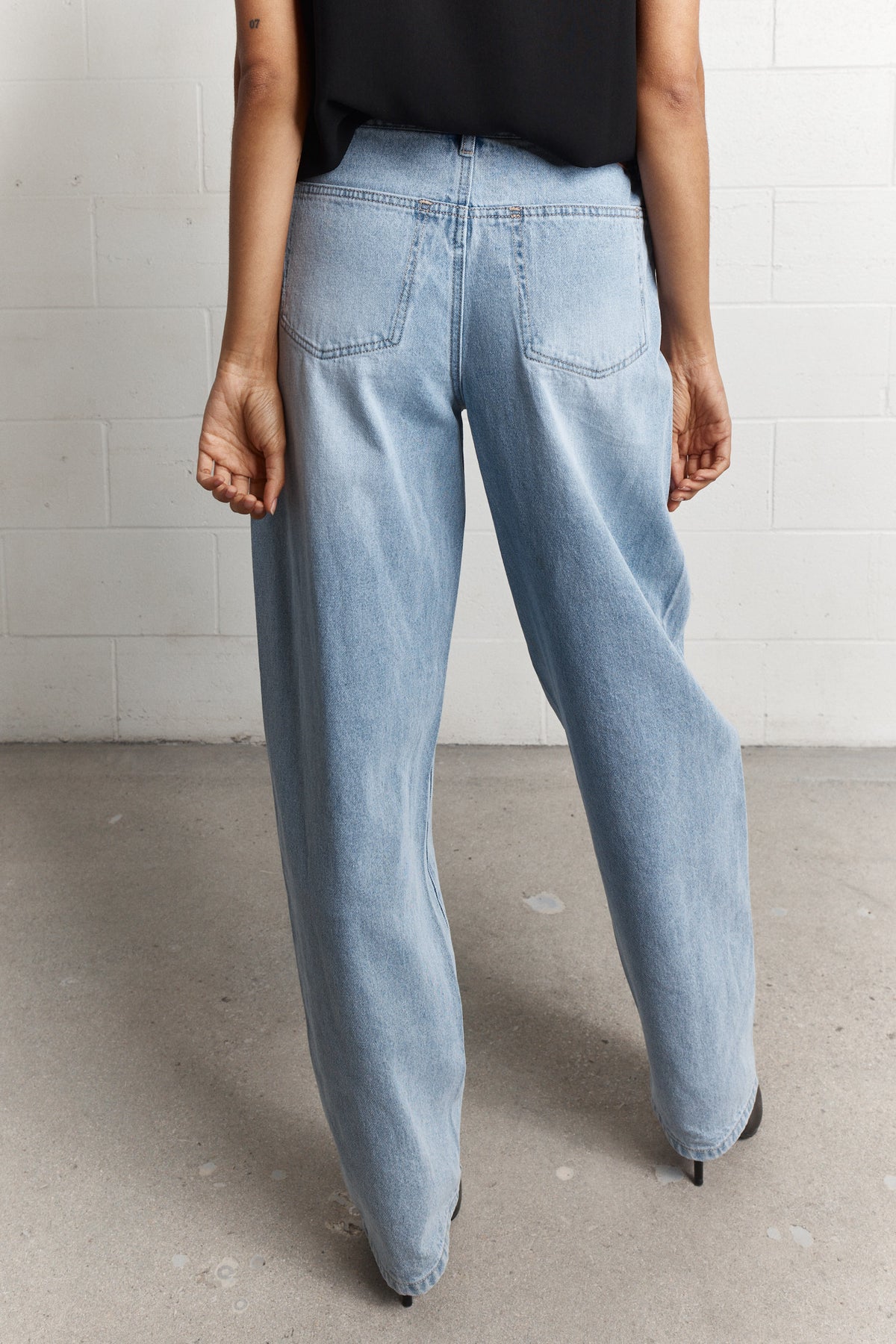 Sidora | Jean barrel bleu délavé