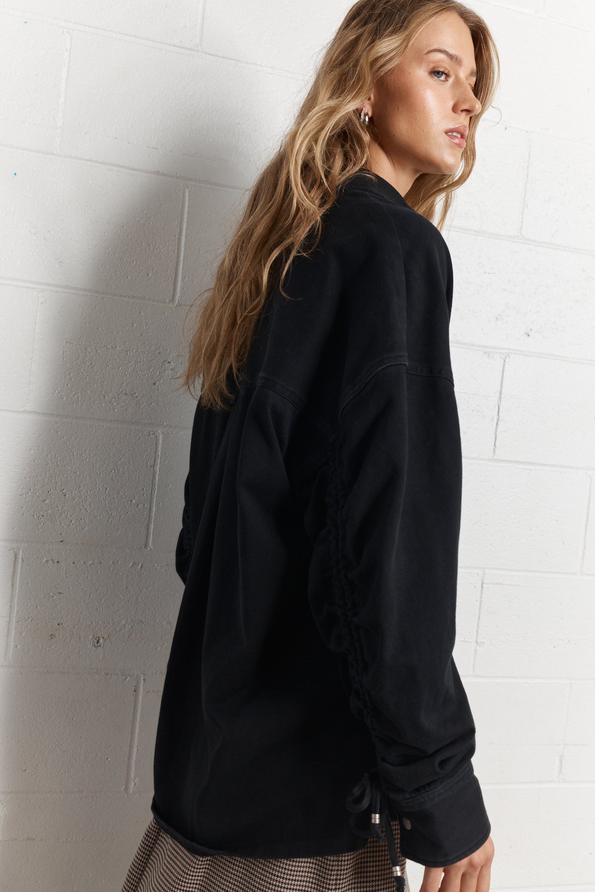 Ashley | Chemise ample noir délavé