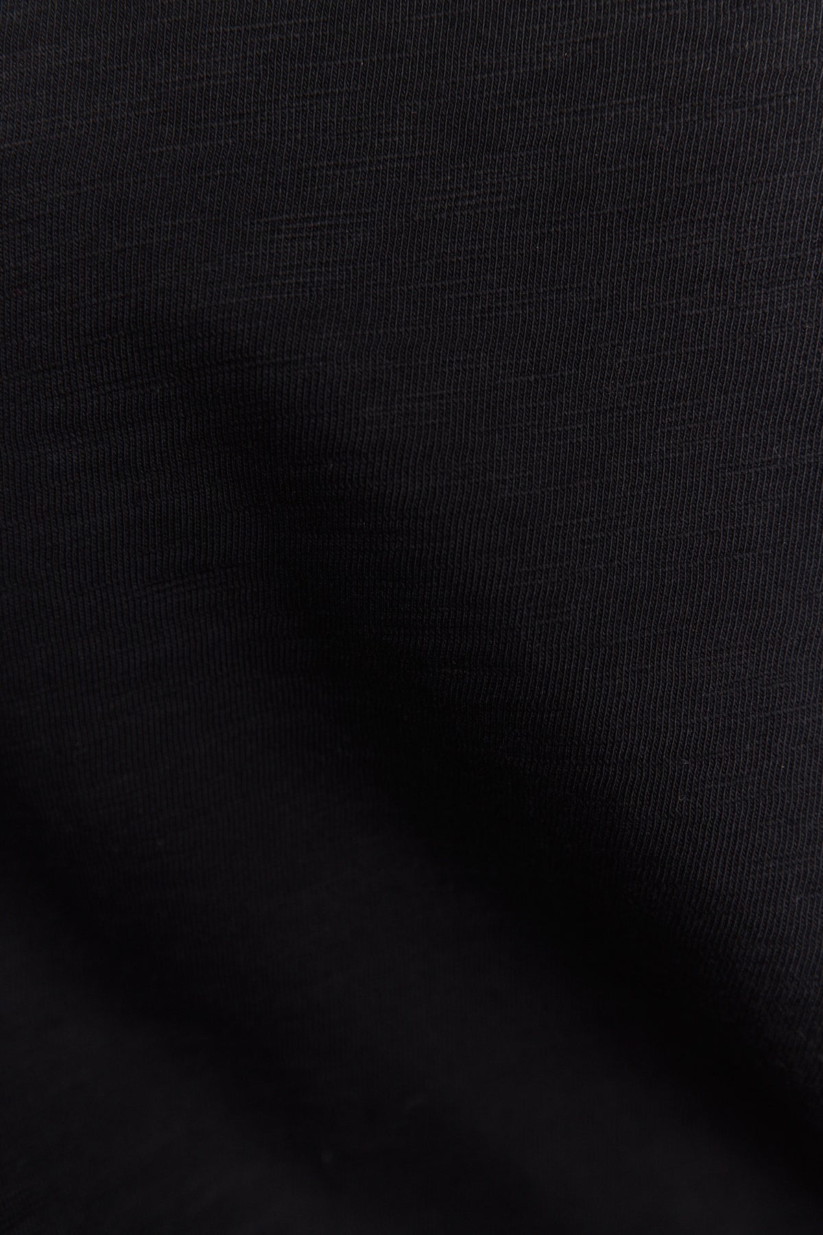 Rylee | Chandail noir à franges et rivets