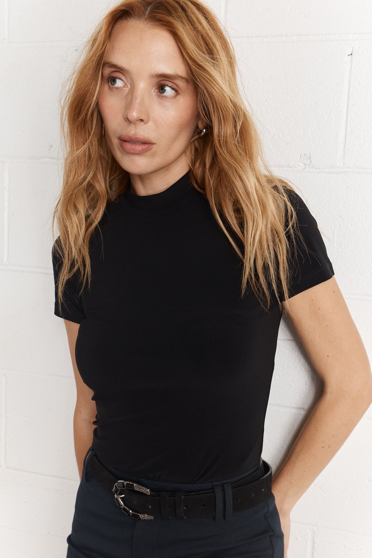 Calm | T-shirt ajusté à col montant