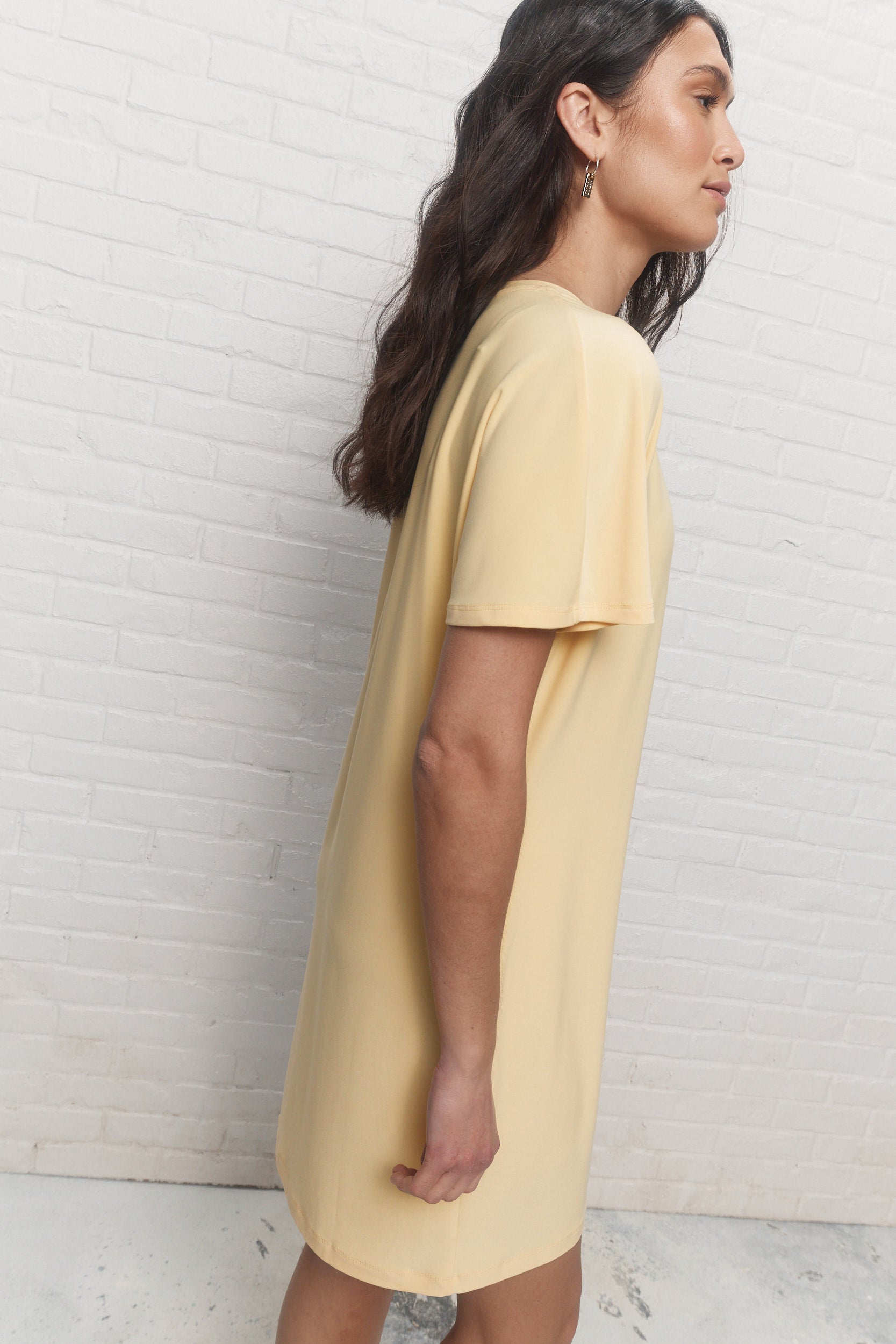 Flo | The yellow V-neck dress