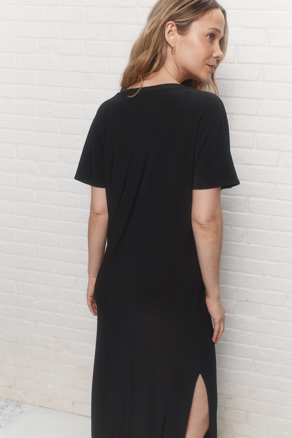 Caroline | Robe longue noire à fentes