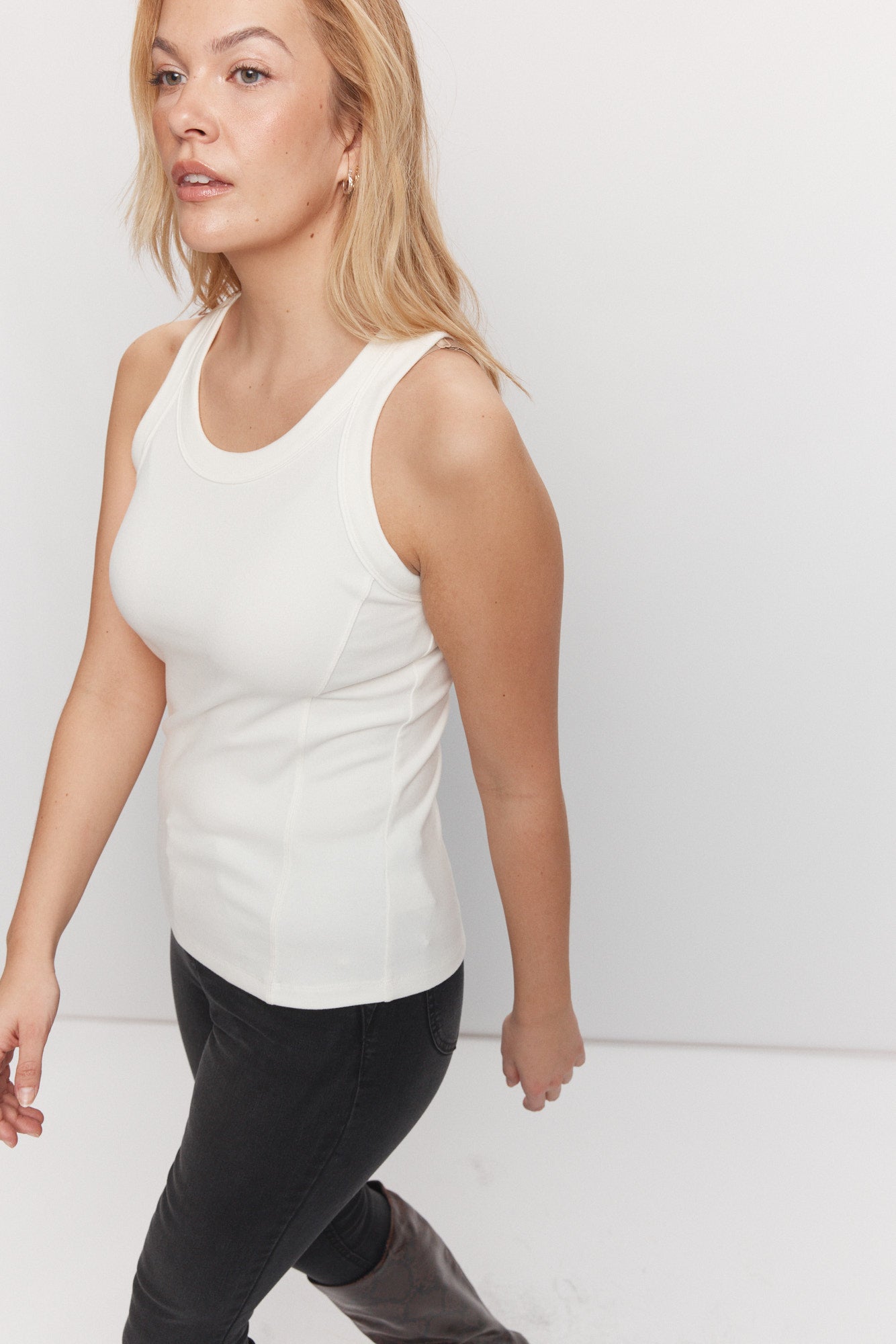 Camisole blanche encolure ronde | Bowery JOELLE Collection