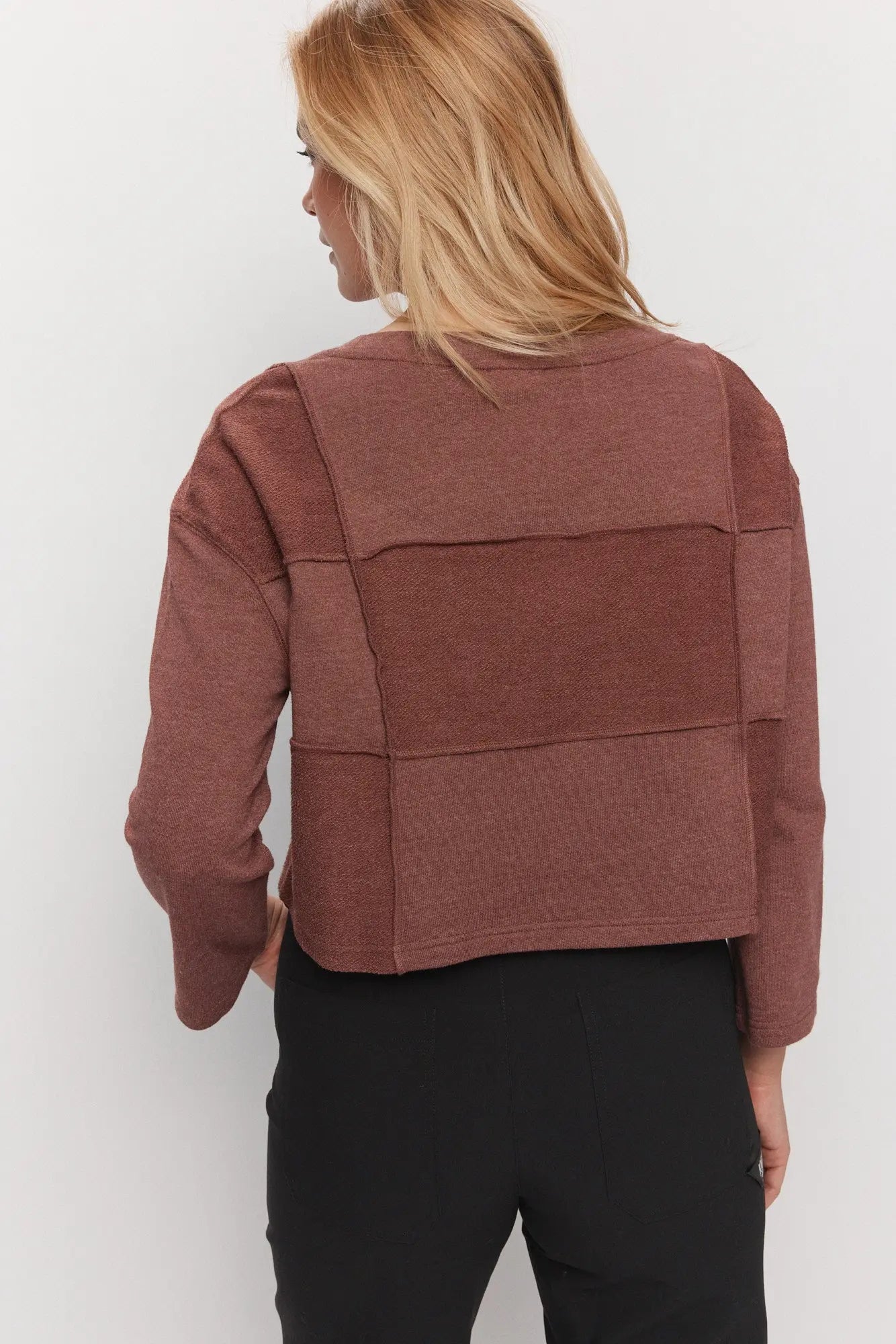 Chandail marron-rouge écourté | Fulton JOELLE Collection