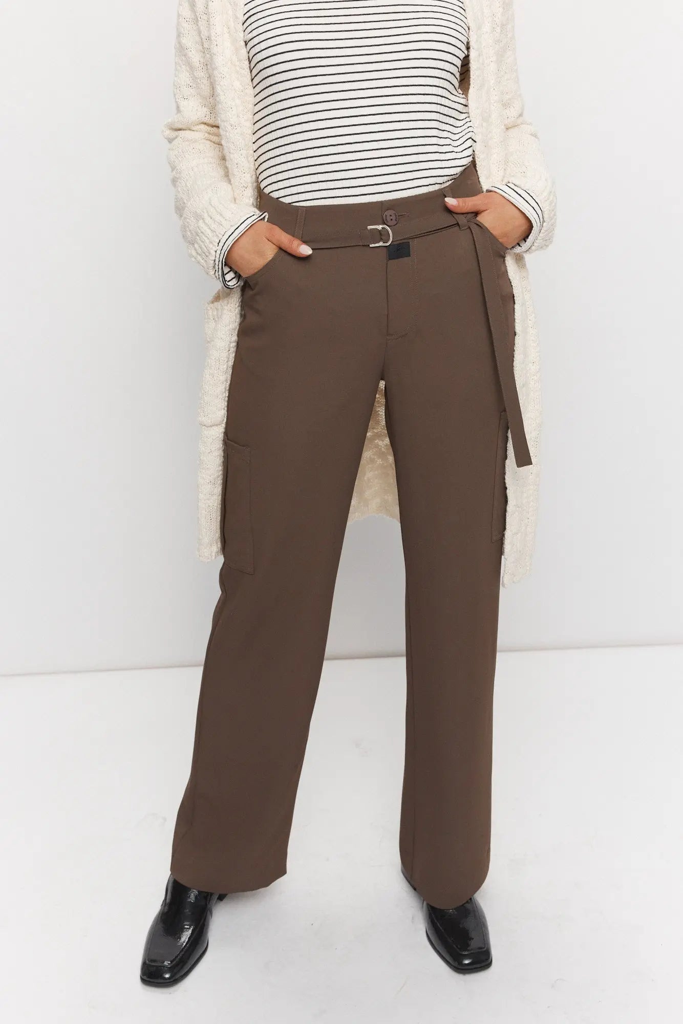 Pantalon kaki foncé évasé style cargo | Kurter JOELLE Collection