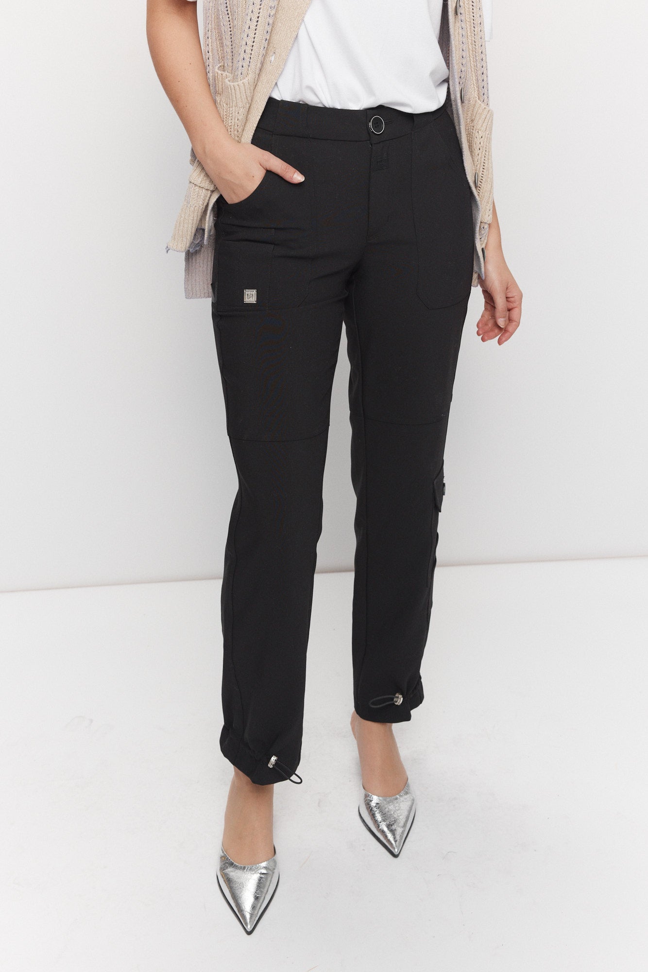 Pantalon noir cargo ajustable à la cheville | Frilay JOELLE Collection