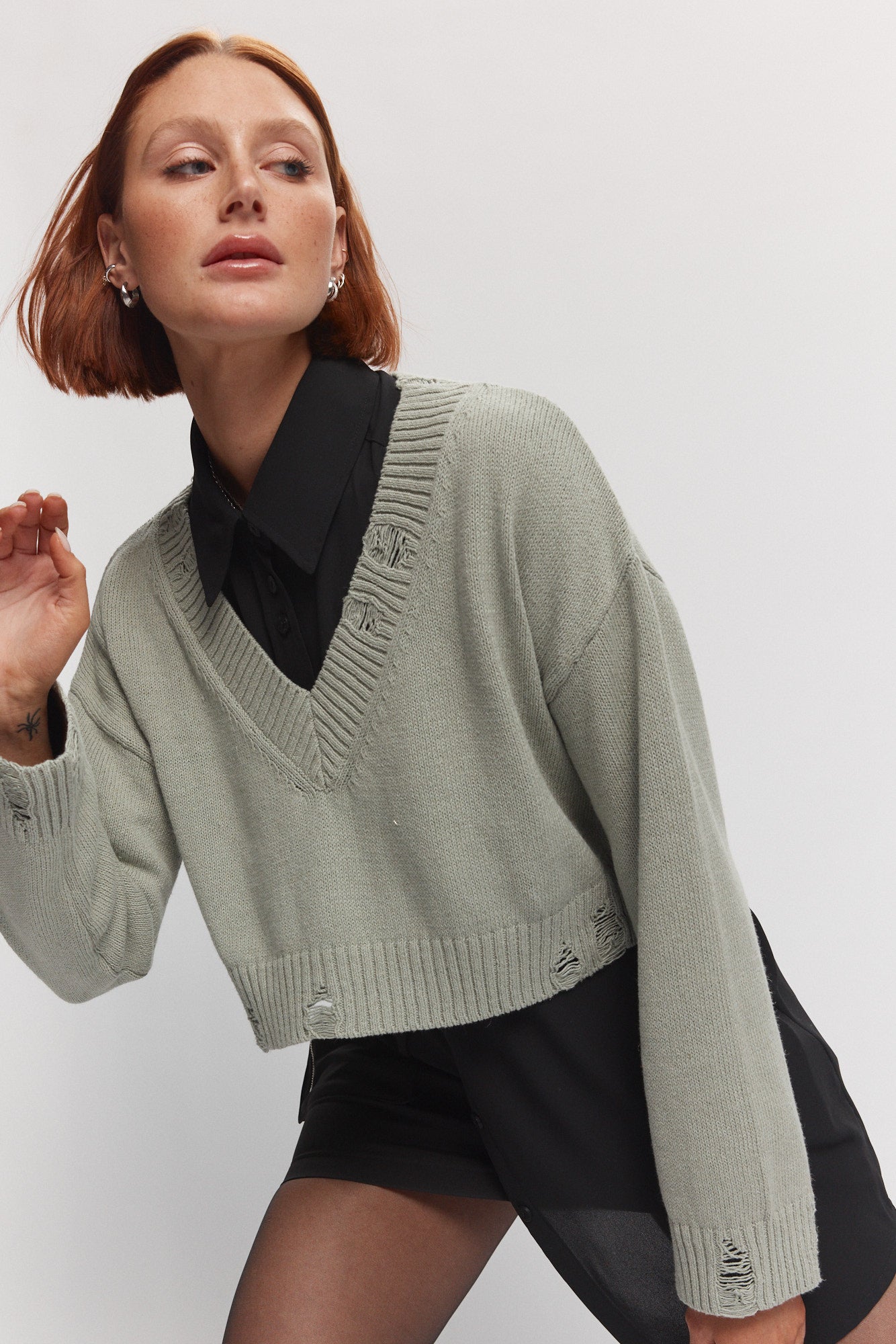 Mint green V-neck knit sweater | Per