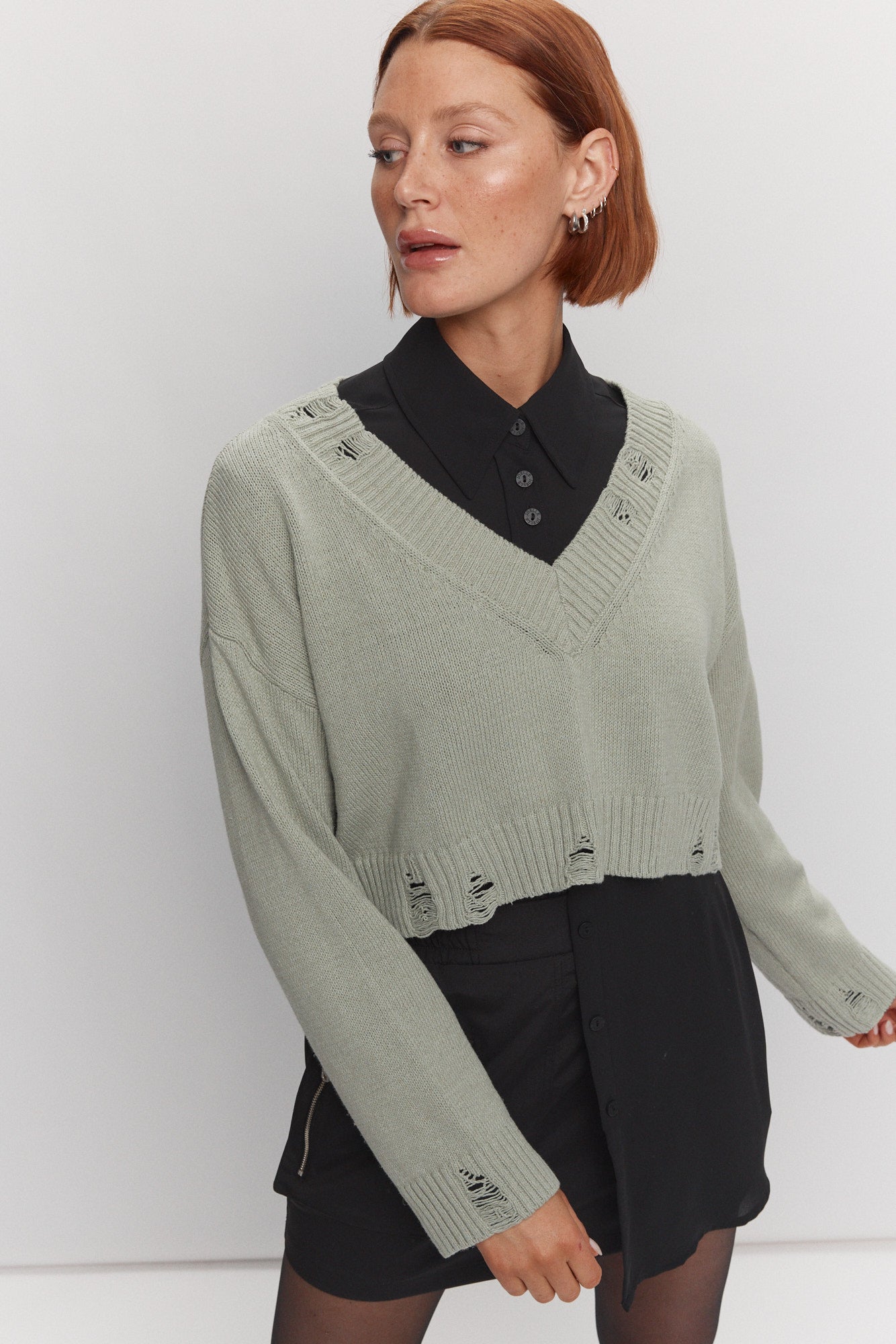 Mint green V-neck knit sweater | Per