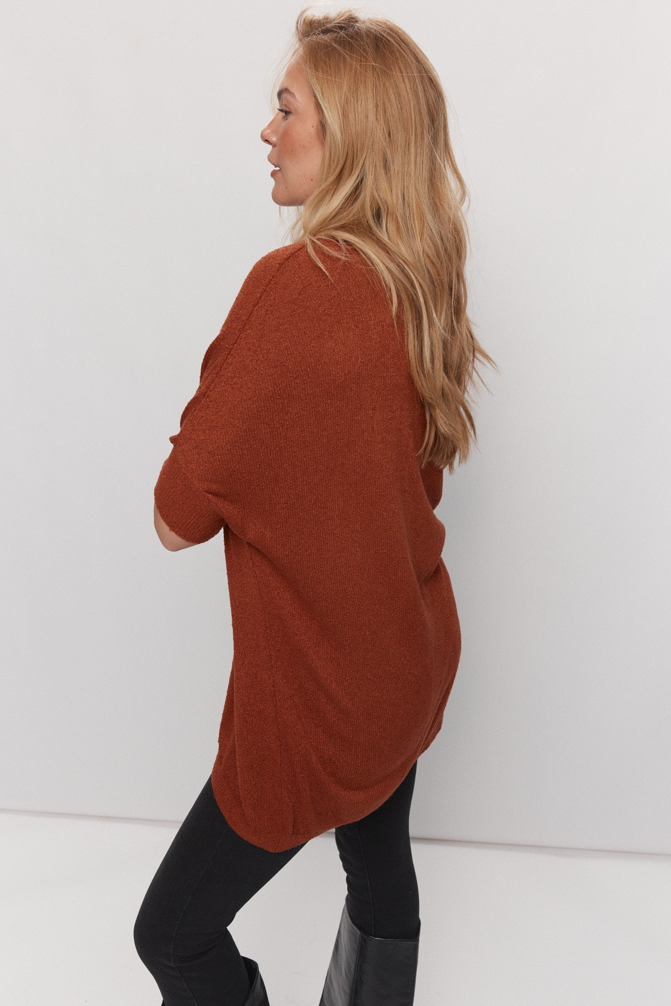 Chandail marron-rouge en tricot | Solange