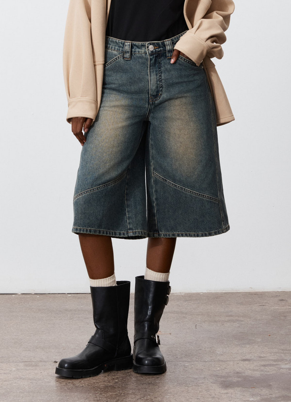 JUPES ET SHORTS